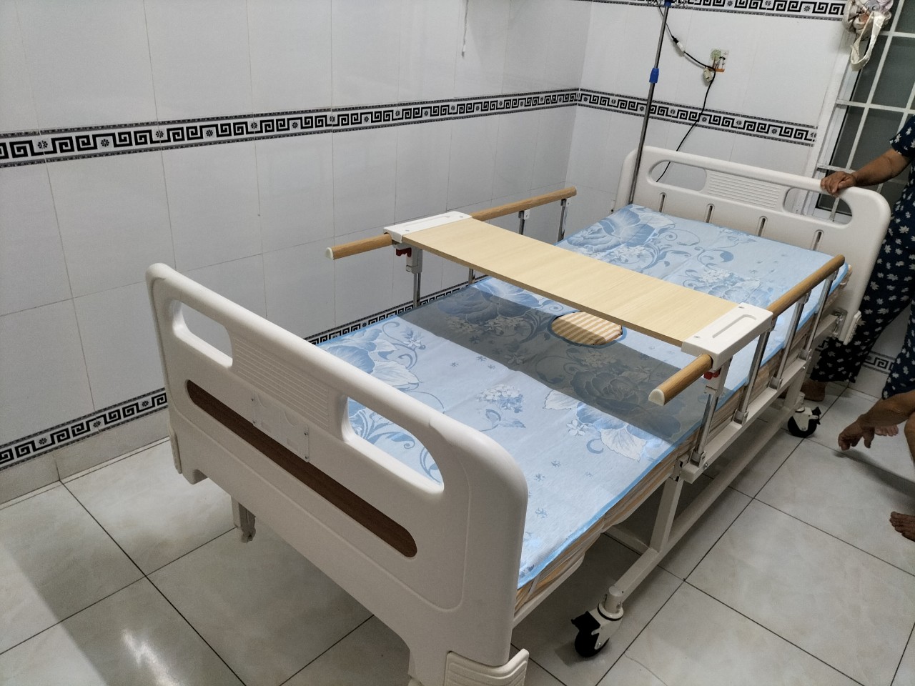 Giường bệnh lucass